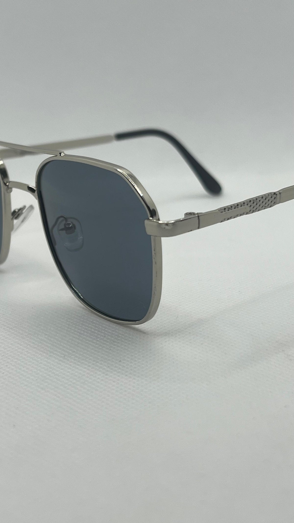 DuskRadiance Hex Shades