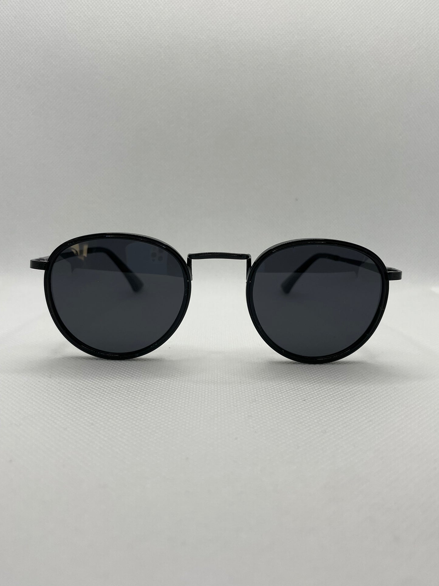 IconicView Shades