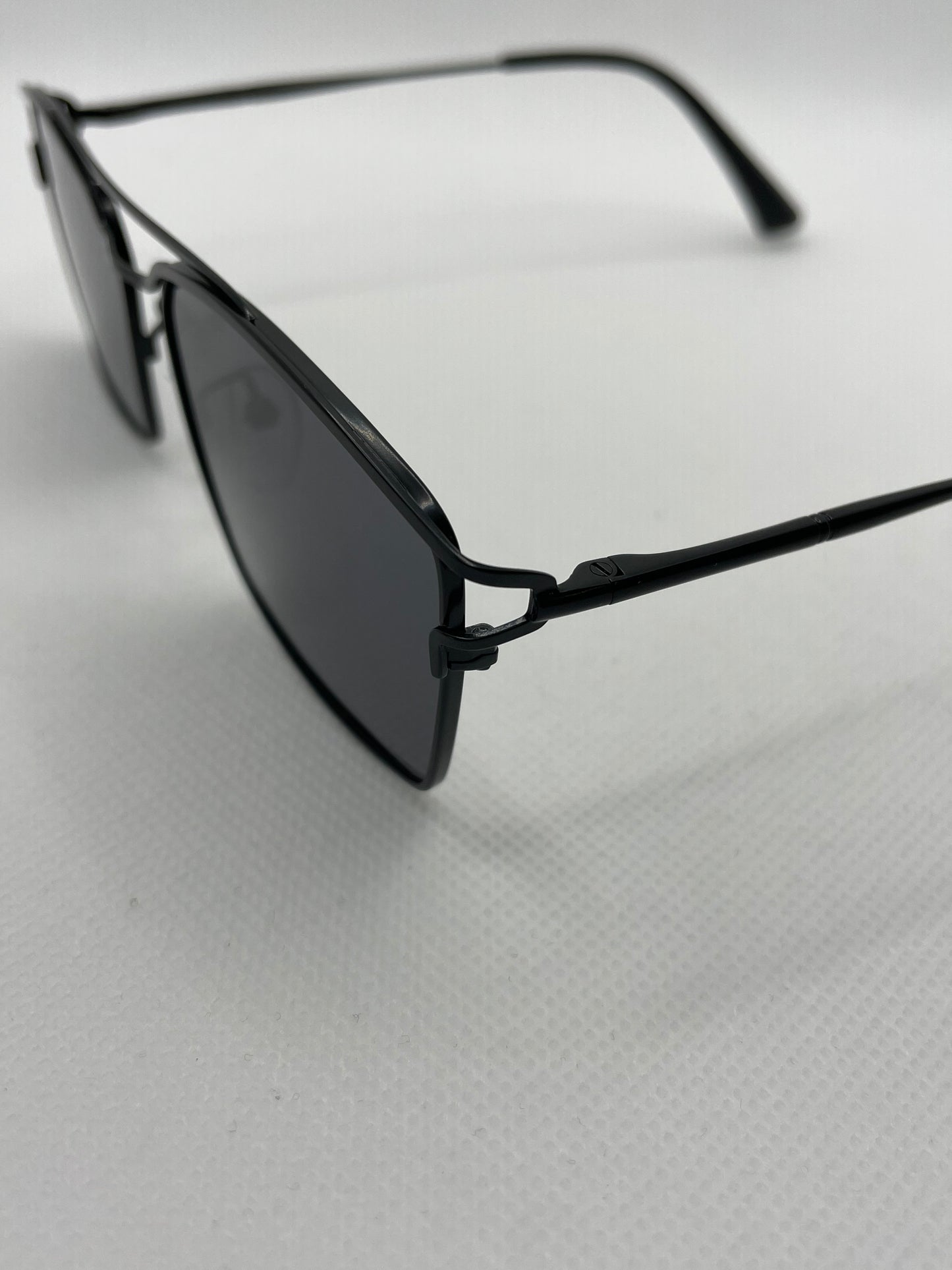 Modern Edge Bridge Shades