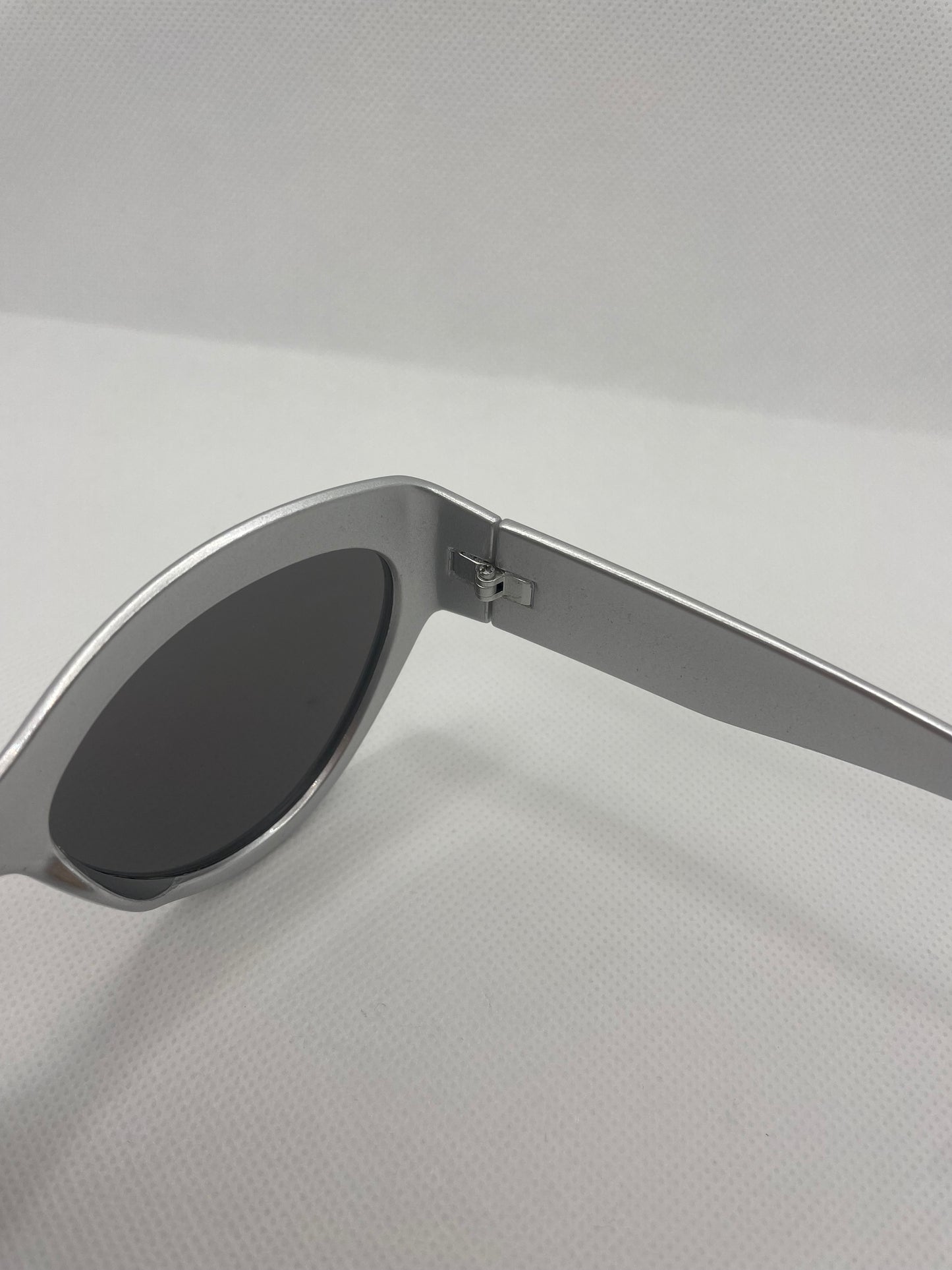 Bold frame sunglasses