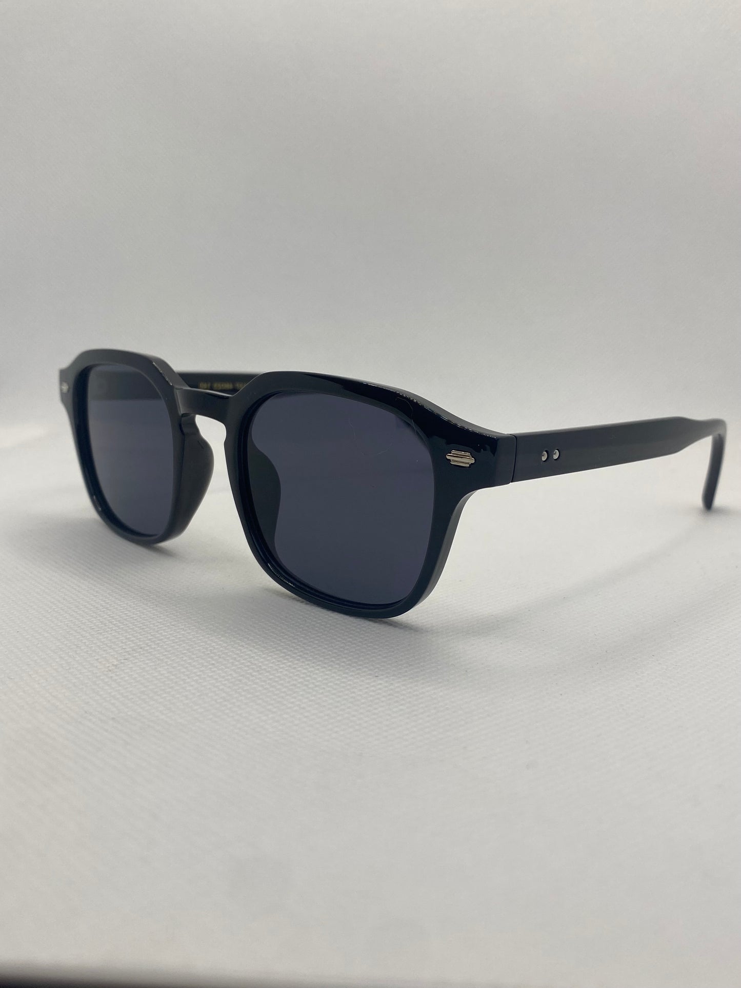 ClassicSophisti Shades